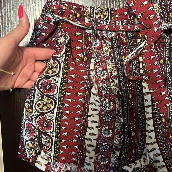 Shorts with‎ pockets‼️ - Picture 2 of 4